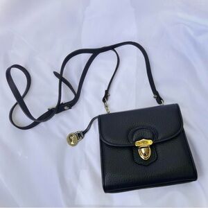 Vintage 90s Dooney & Bourke small black leather crossbody bag
